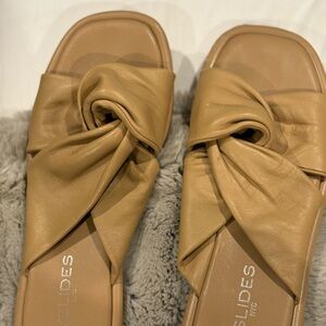 J/SLIDES Tan Leather Knotted Sandals designer perfect size; 8